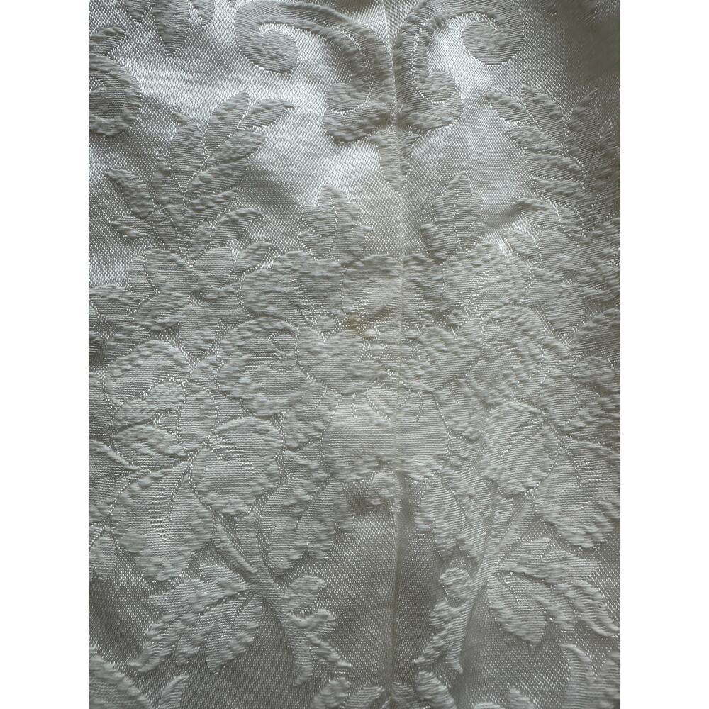 Vintage Cream Embroidered Lace Dress with Side Slit – Size S (Approx. 2/4) - Picture 4 of 11